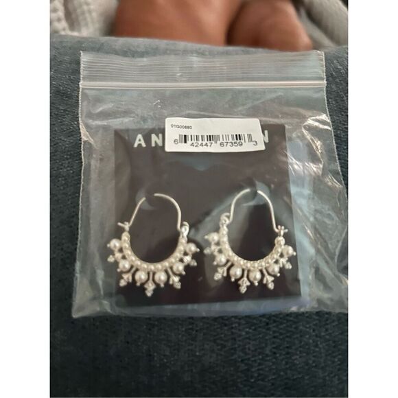 NEW Anne Klein Silver-Tone Crystal & Imitation Pearl Snowflake Hoop Earrings - Picture 3 of 3